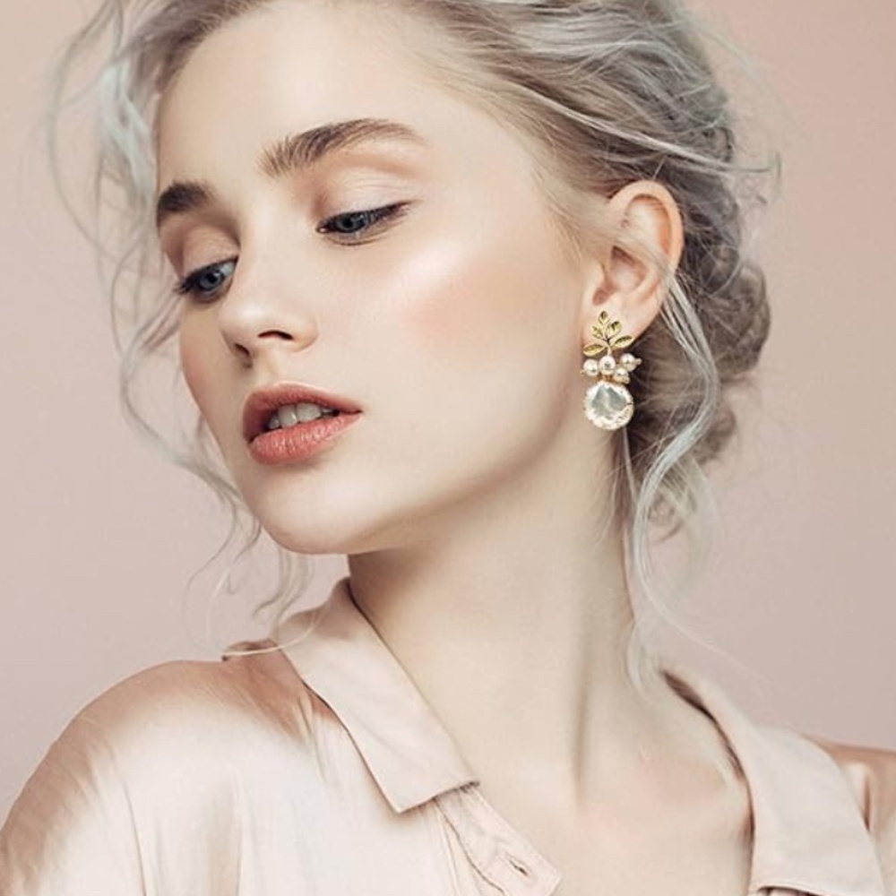 18k Gold Baroque Pearl Earrings & Bracelet Set - Picture 6 of 8